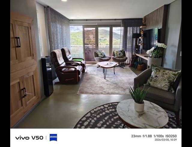 2 BEDROOM APARTMENT FOR SALE IN ISLAND VIEW